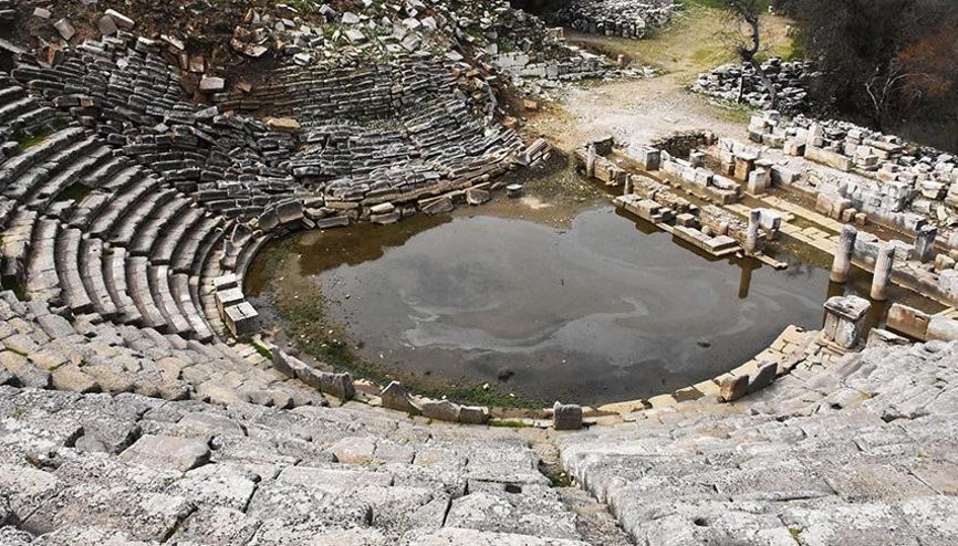 ‘Gladyatörler Kenti’nin tiyatrosu gün ışığına çıkıyor ‘Gladyatörler Kenti’nin tiyatrosu gün ışığına çıkıyor