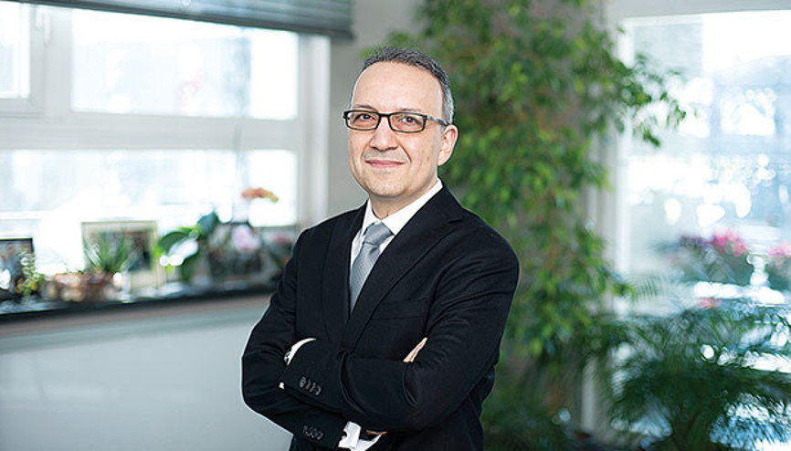 İşe verimsiz toplantılardan başladı