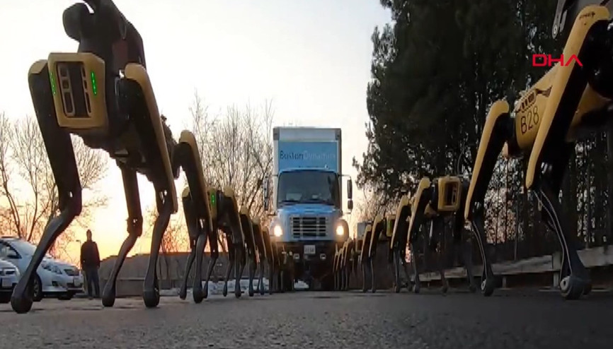 Kamyon çeken mini robotlar