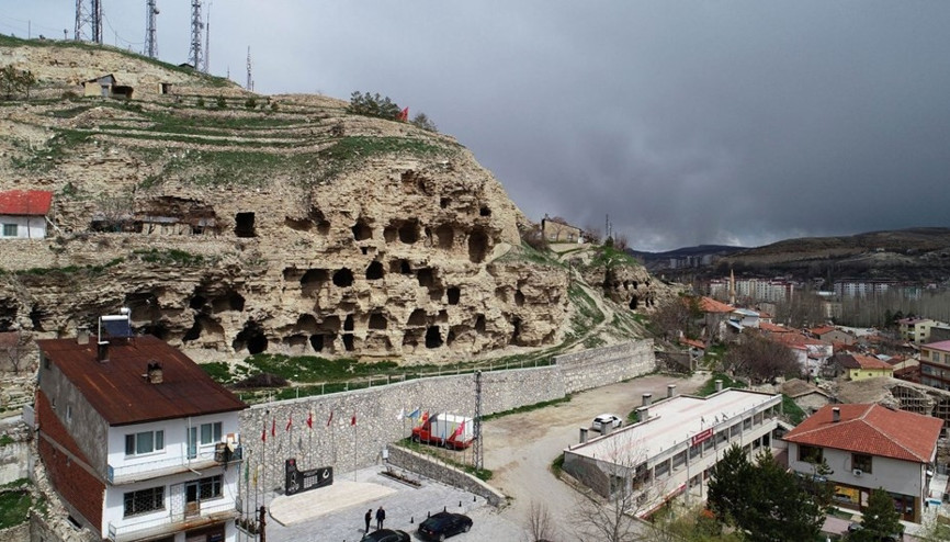 Sivastaki 4 bin yıllık Hitit evleri hayranlık uyandırıyor