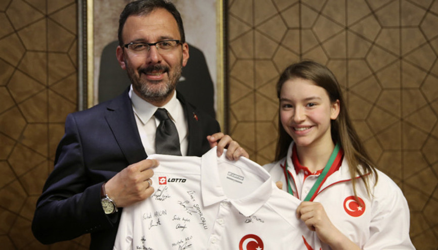 Bakan Kasapoğlu: Rol modellerin sayısını artıracağız