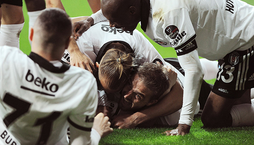 Beşiktaş 13 puandan nasıl şampiyonluk yarışına geri döndü