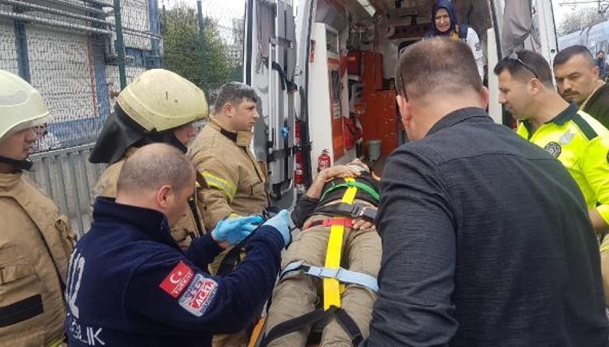 Güngörende moto kuryeye tramvay çarptı