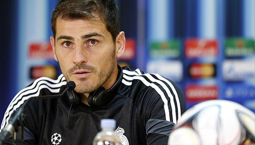 Futbolcu Iker Casillas kimdir | Iker Casillasın hayatı ile ilgili bilgiler
