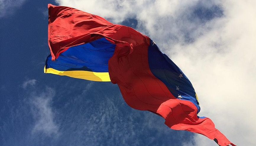 Venezuelada muhalefet cumartesi sokakta