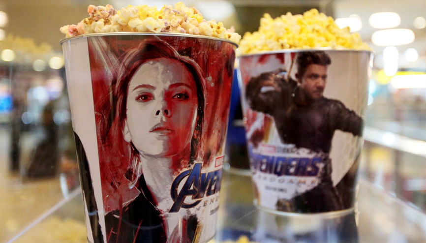 Rekora koşuyor... Tek tek tahtlarından ediyor