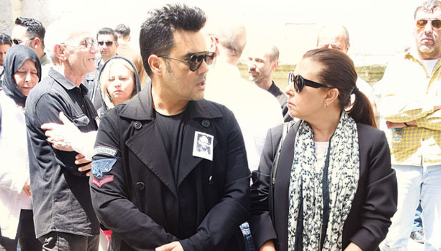 Ünlü dostları yalnız bırakmadı