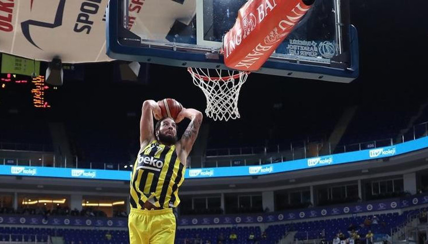 Fenerbahçeden resmi açıklama: Lauvergne ve Datome Final Fourda yok