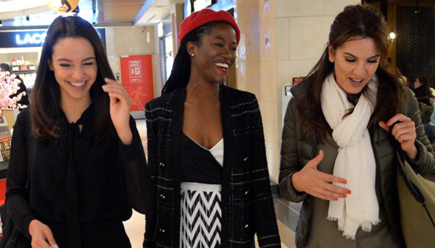 İngiliz güzele İstanbulu gezdirdi