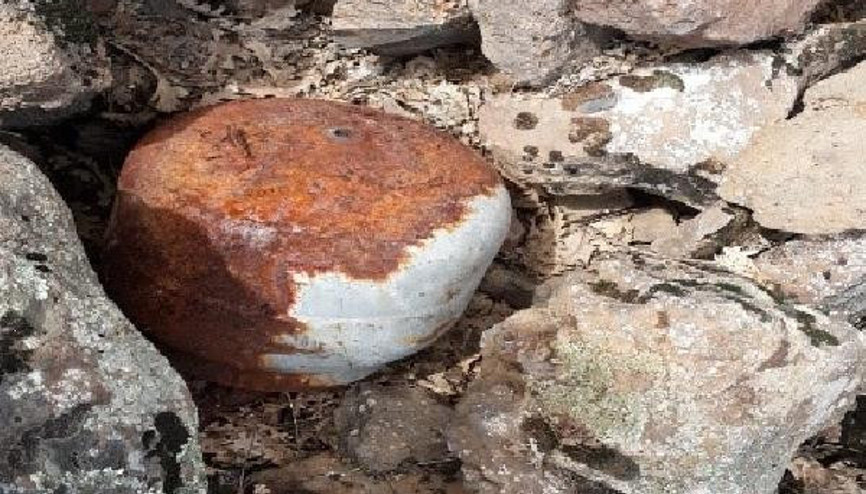 Vartoda PKKlıların kullandığı barınak ve sığınaklar imha edildi Vartoda PKKlıların kullandığı barınak ve sığınaklar imha edildi