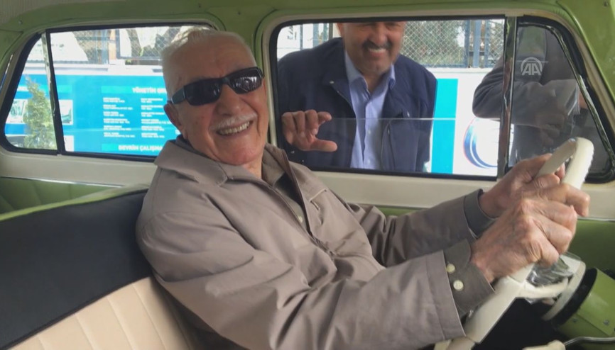 Devrimin direksiyonuna 58 yıl sonra yeniden geçti Devrimin direksiyonuna 58 yıl sonra yeniden geçti