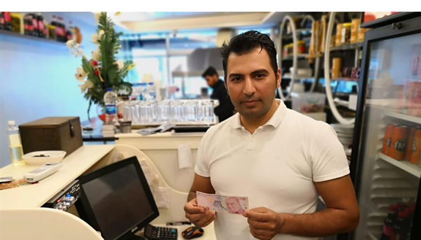 “Soyunuruz” diye tehdit etmişlerdi O kebapçı konuştu... “Soyunuruz” diye tehdit etmişlerdi O kebapçı konuştu...