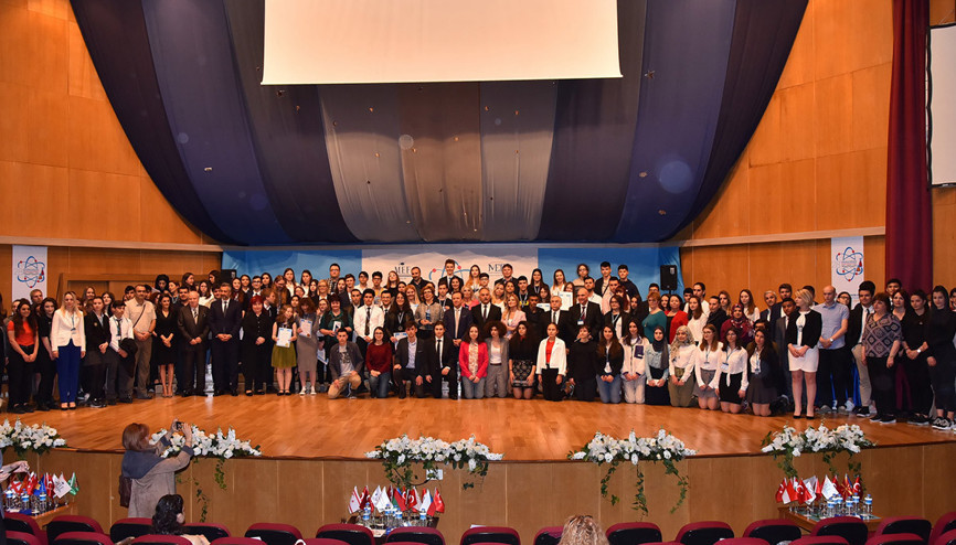 Liseli mucitler ödüllerini aldı