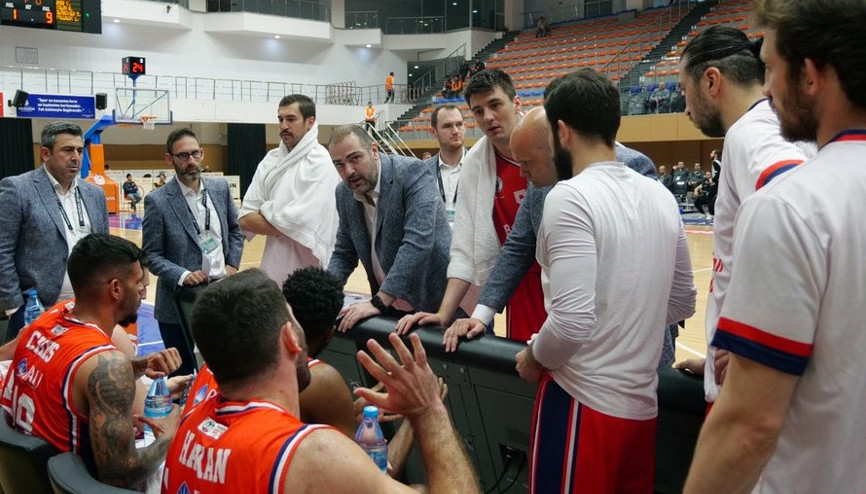 Bahçeşehir Koleji rahat kazandı, 48 sayı fark