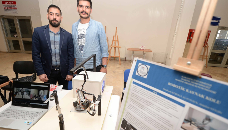 Üniversitelilerden ‘robotik kaynak kolu’