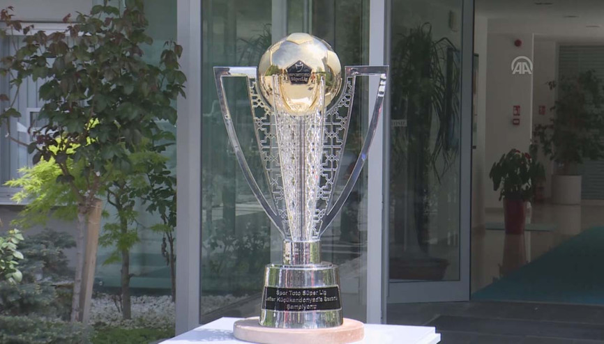 2018-19 sezonu şampiyonluk kupası tanıtıldı