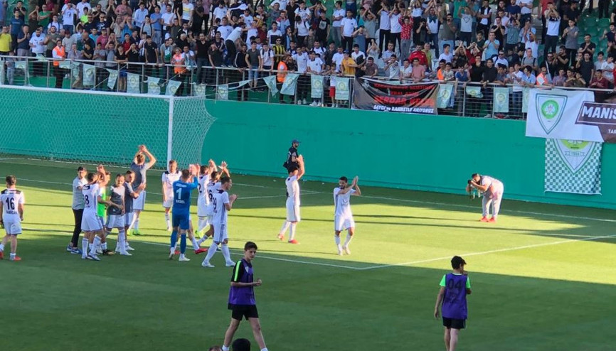 Manisaspor son dakikada güldü