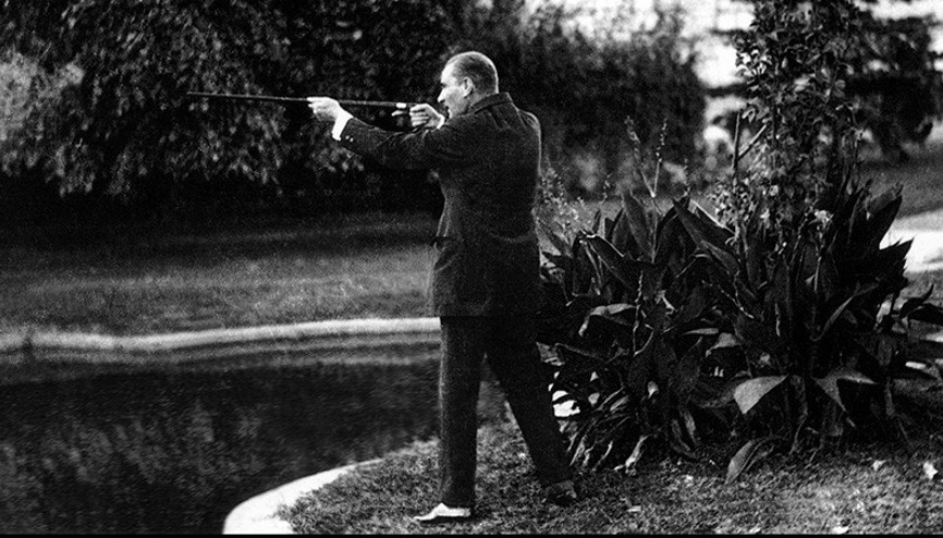 Genelkurmay arşivlerinden özel Atatürk fotoğrafları Genelkurmay arşivlerinden özel Atatürk fotoğrafları