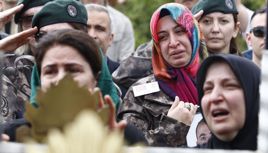 Şehit komiser yardımcısı son yolculuğuna uğurlandı