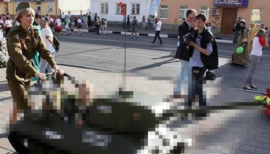 Rus kadın asker bunu yaptı Sosyal medya yıkıldı