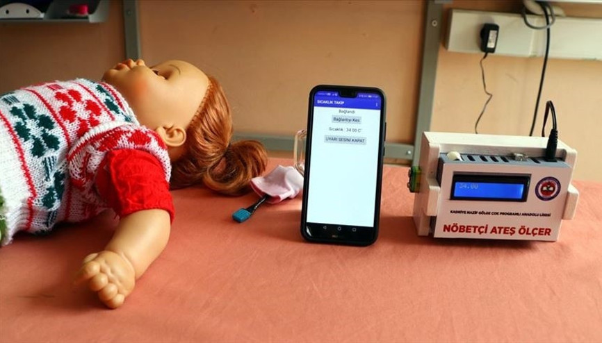 Liselilerden nöbetçi ateş ölçer cihazı