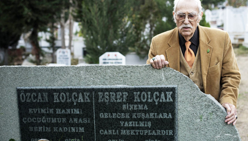 Eşref Kolçak eşi Özcan Kolçak ve oğlu Harun Kolçakın mezarına defnedilecek
