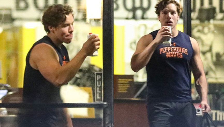 Evet, o benim tek gecelik yasak ilişkiden doğan oğlum: Babasının kopyası