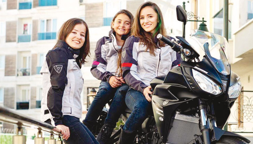 3 kız kardeş Venedik yolunda: Hayali kanseri de engeli de yendi