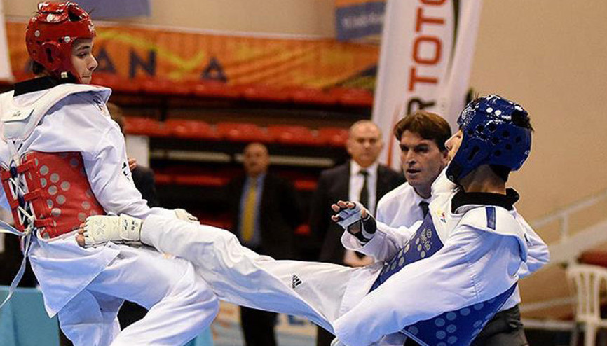 Genç tekmelerin madalya savaşı