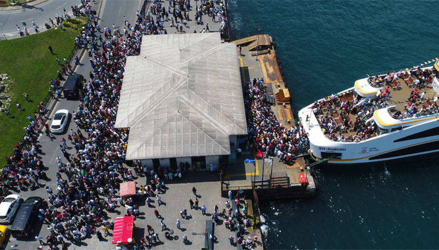 Bugün İstanbul... İnsan seli oluştu