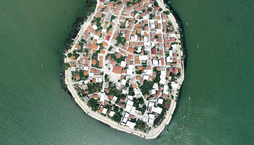 Japonlar seçmişti, Avrupanın en güzel kasabaları listesine girmişti... 2 bin 600 yıllık köye akın ettiler