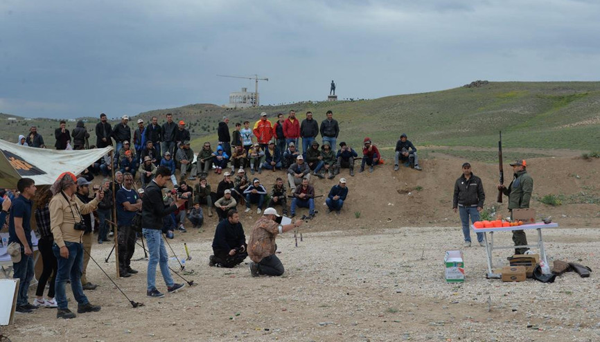 Çadırlarda konaklayıp kıyasıya yarıştılar