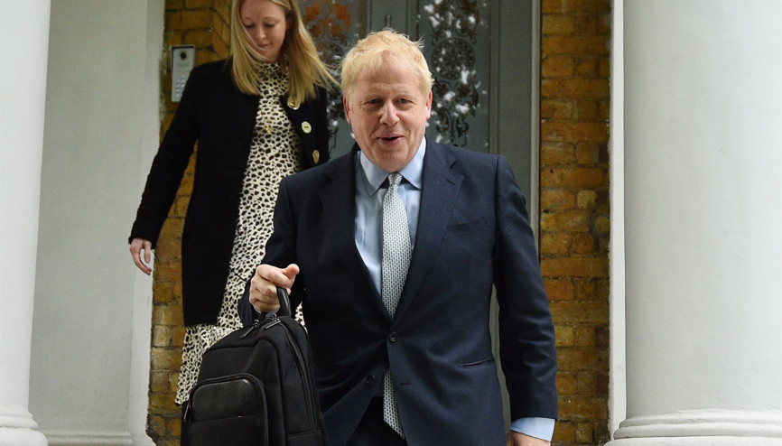 Boris Johnson Muhafazakar Partide genel başkanlık seçimine önde başladı Boris Johnson Muhafazakar Partide genel başkanlık seçimine önde başladı