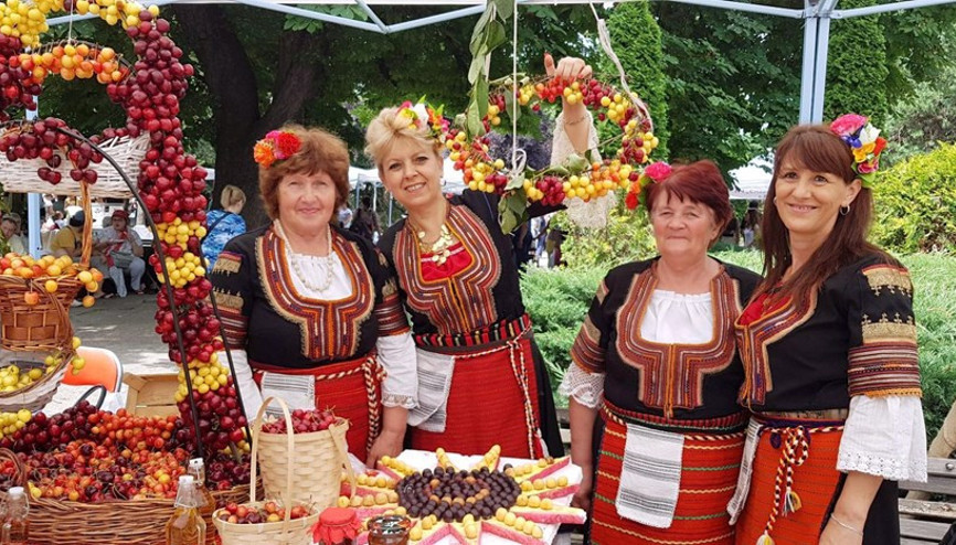 Köstendil Kiraz Festivalinden renkli görüntüler