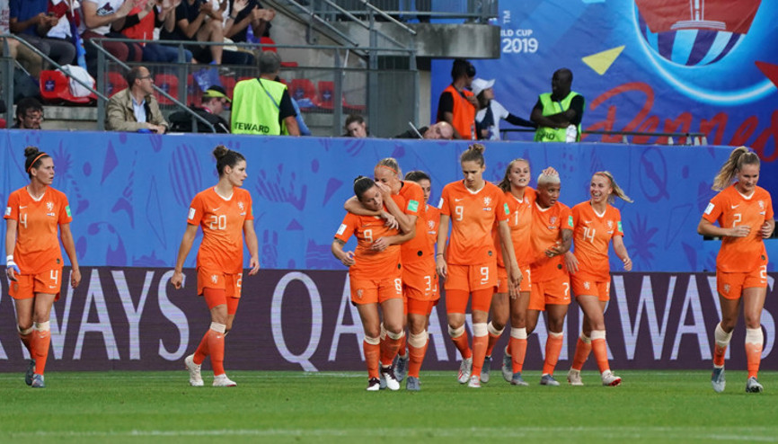 Hollanda ilk kez çeyrek finalde