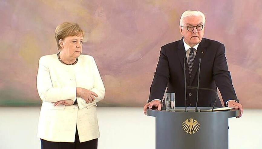 Almanya Başbakanı Merkel yine titredi