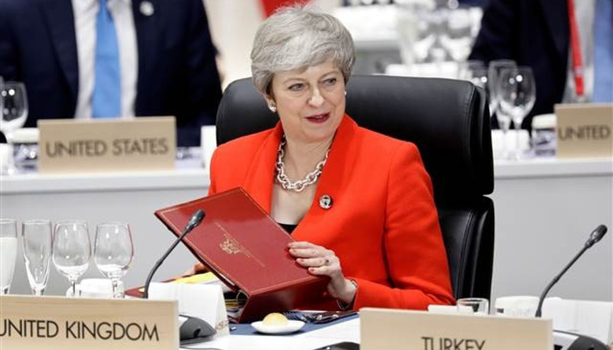 Mayden Putinle görüşme öncesi sert mesaj