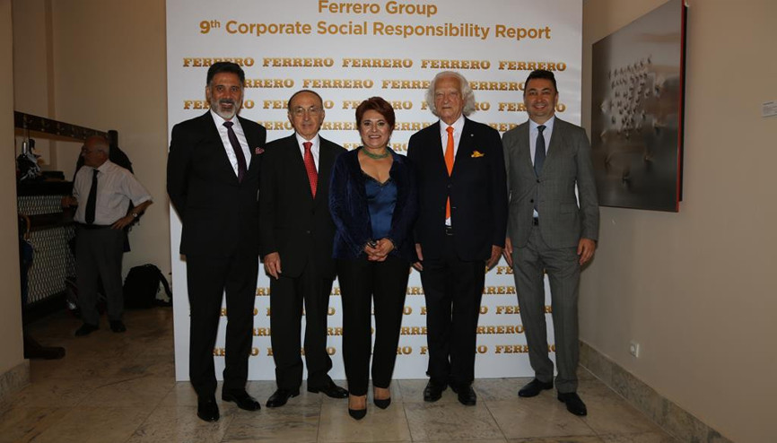 Yaşadığımız dünyaya ve insanlara odaklanıyoruz