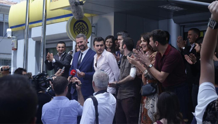 Aksan öğrenmek için çekimden önce Mardin’e gittiler Aksan öğrenmek için çekimden önce Mardin’e gittiler