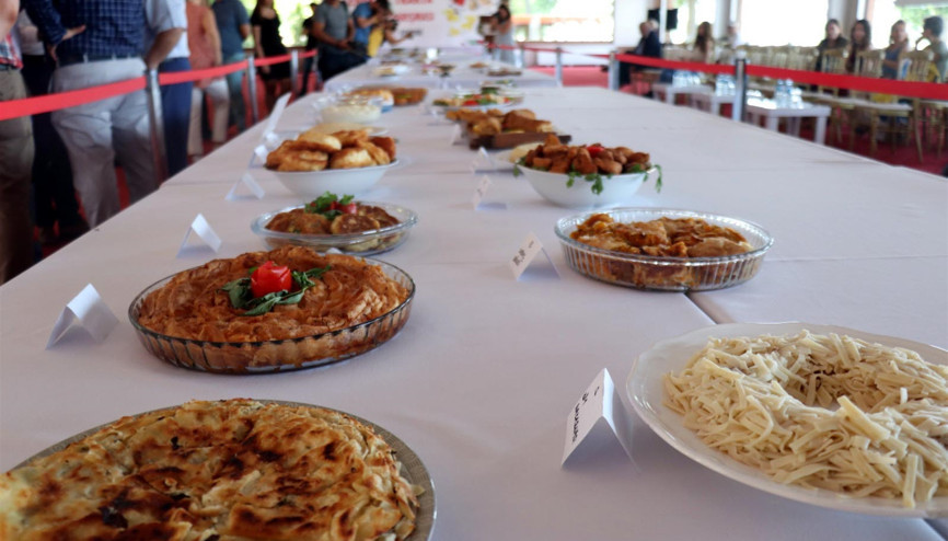 Şehir lokantalarının menülerinde yöresel yemeklerimiz farklı renkle yazılsın