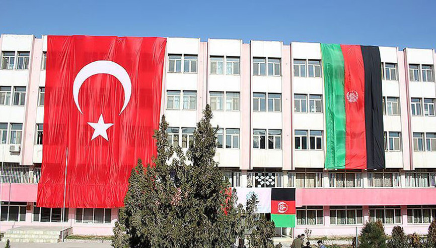 Son dakika... Afganistanda 13 FETÖ okulu Türkiye Maarif Vakfına devredildi