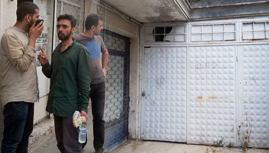 Elleri kolları bağlı 4 gün boyunca dehşeti yaşadılar Islık çalıp kurtuldular…