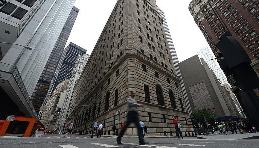 Borsalar ilk yarıda küresel risklere aldırmadı