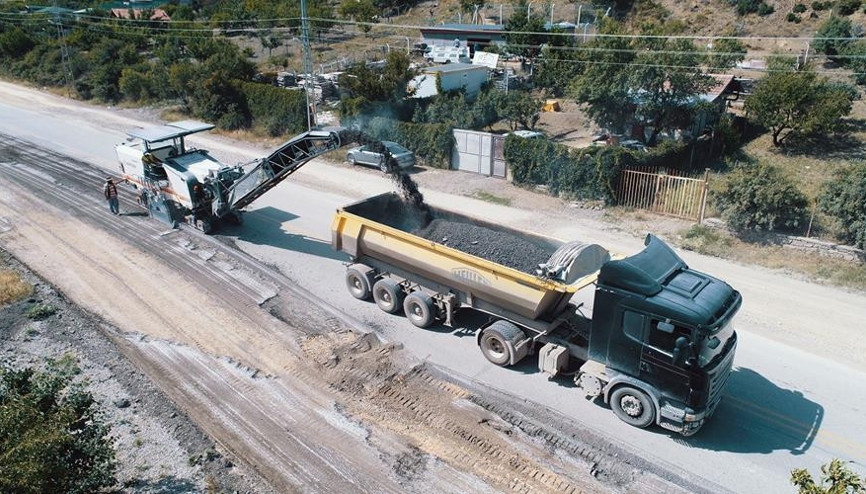 Bozuk yollar onarılıyor