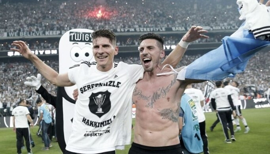 Transfer haberleri: Sosa eski takım arkadaşını önerdi 25 gol atar...