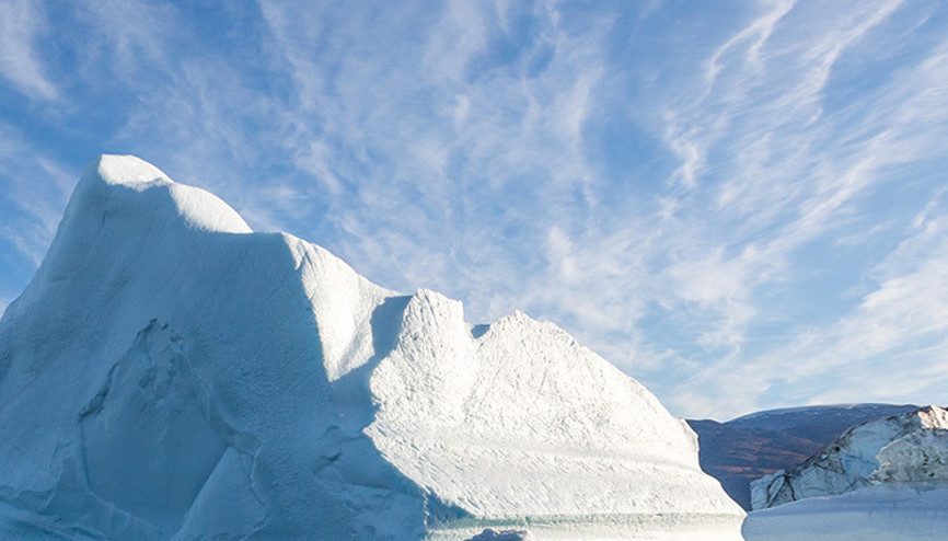 Arktik’te buzullar eriyor, gerilim artıyor