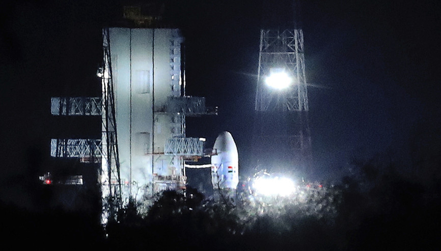 Hindistanın ikinci Ay görevi ertelendi
