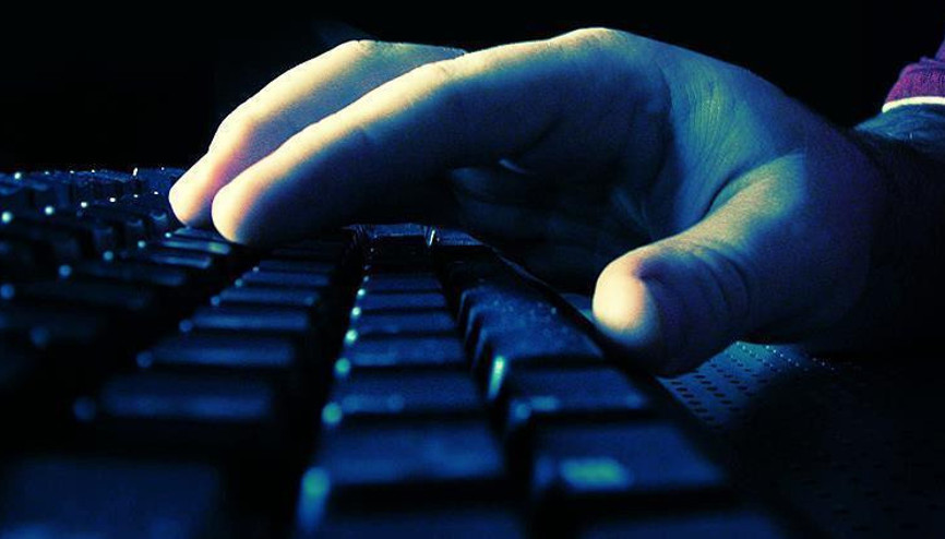 Facebook’ta büyük dolandırıcılık Sistemlere sızıyorlar