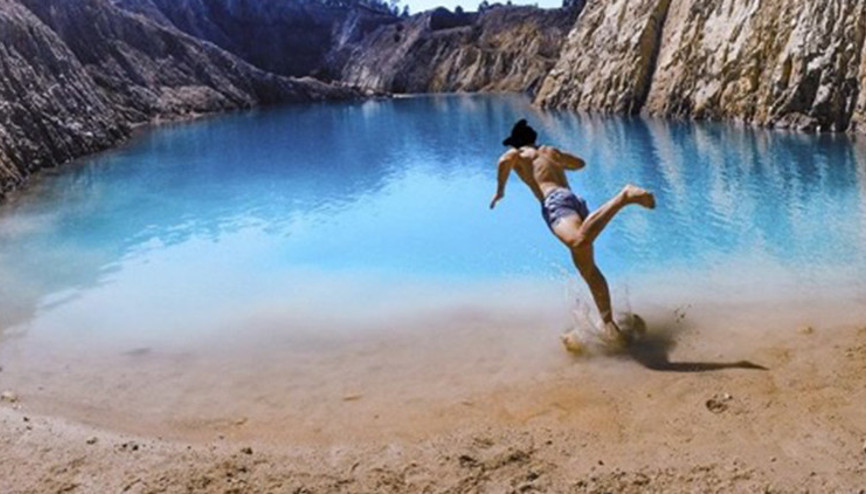 Instagram için fotoğraf çektirdikleri göl kimyasal çıktı
