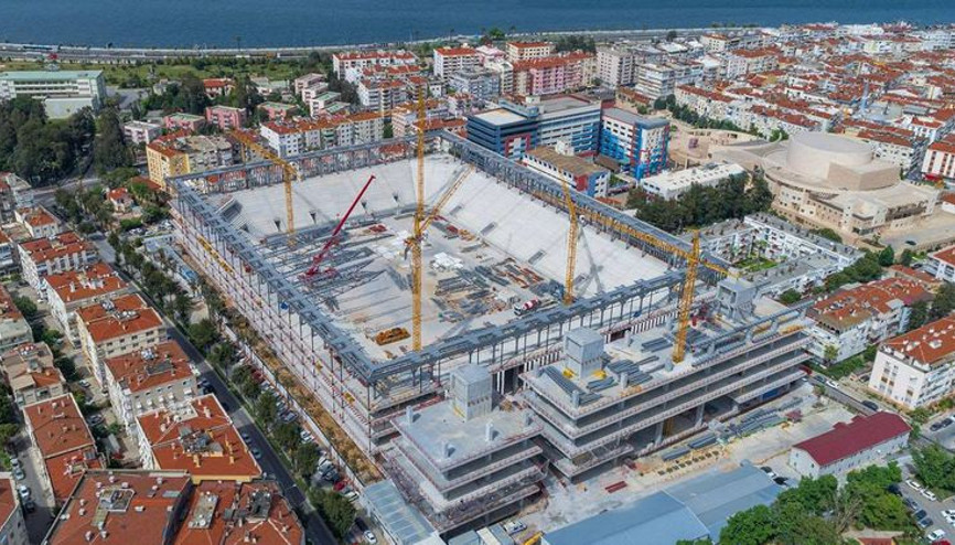 Göztepe, yeni stadını Beşiktaş ile açacak